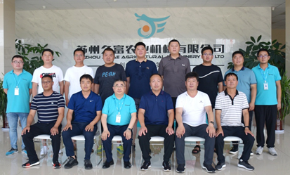 合作共贏，創(chuàng)新未來——856農場考察團蒞臨久富參觀交流