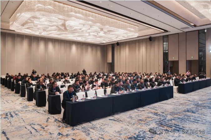 風(fēng)雨同舟十二載，齊心協(xié)力戰(zhàn)未來(lái) —— 蘇州久富農(nóng)業(yè)機(jī)械有限公司2025年度經(jīng)銷(xiāo)商商務(wù)年會(huì)暨工廠參觀活